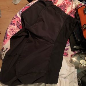 BLACK SPEED UP SHORT SIZE 8 LULULEMON